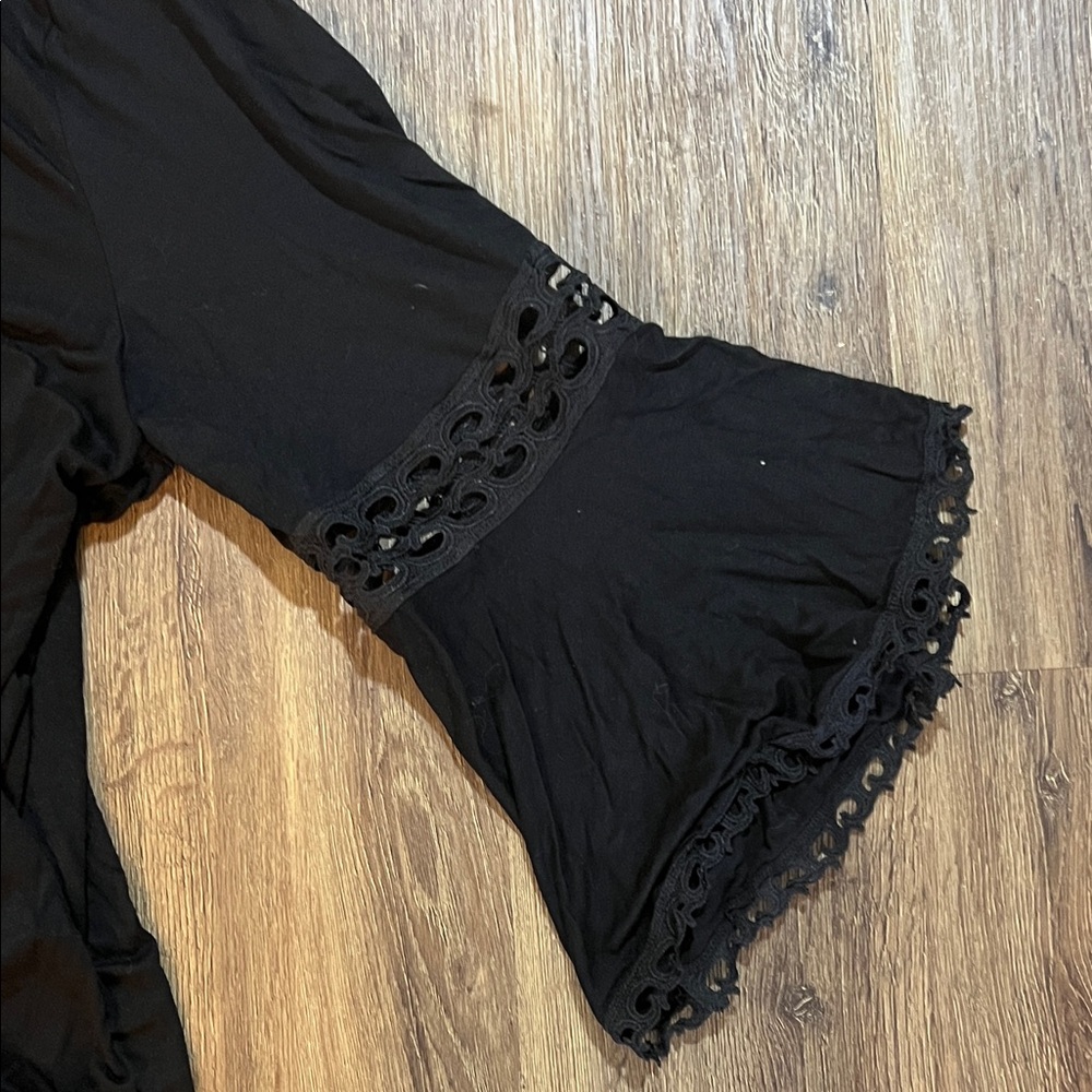 Roommates Elegant Black Women's Shrug - Picture 3 of 4